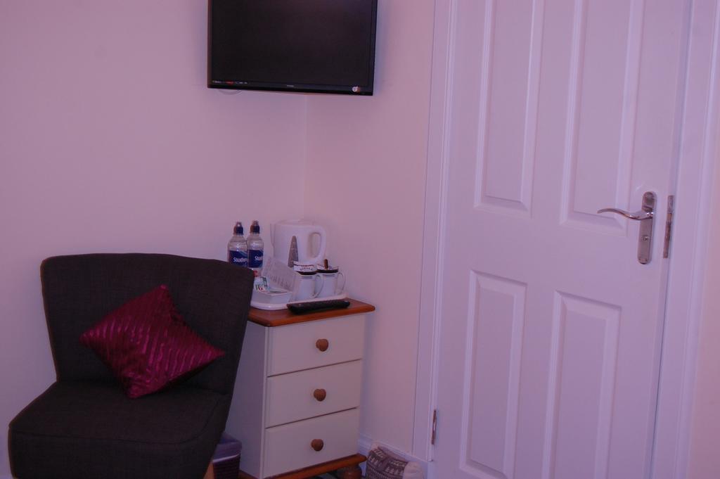 Bed and Breakfast Dawn Break Largs Zimmer foto