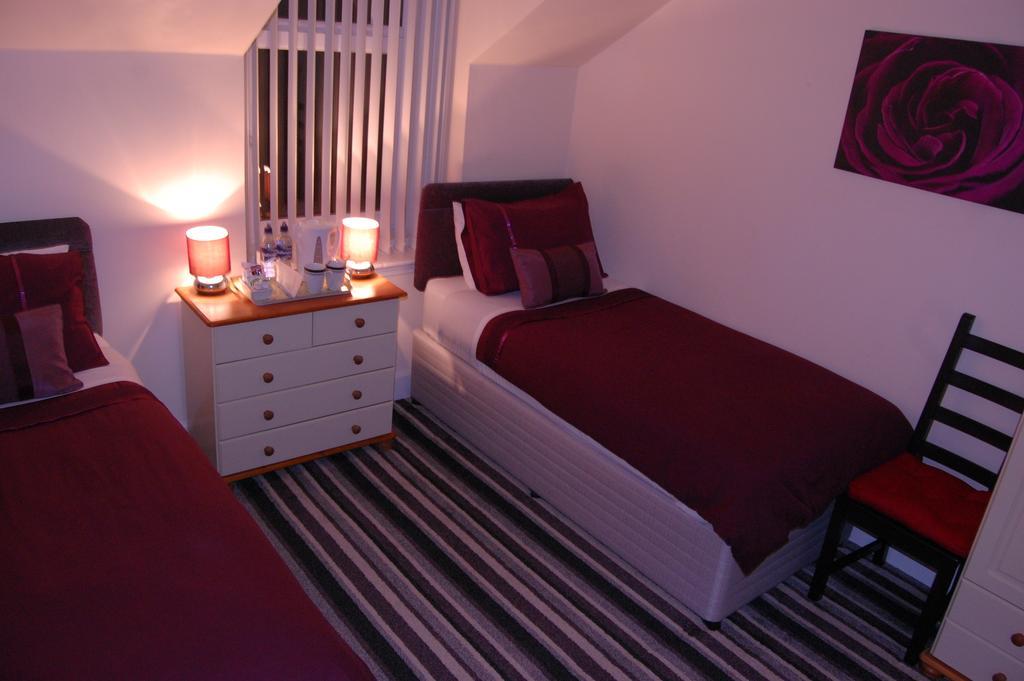 Bed and Breakfast Dawn Break Largs Zimmer foto