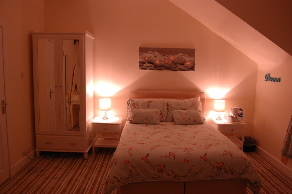 Bed and Breakfast Dawn Break Largs Zimmer foto