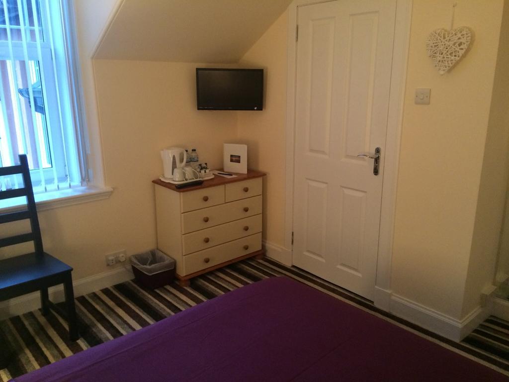 Bed and Breakfast Dawn Break Largs Zimmer foto