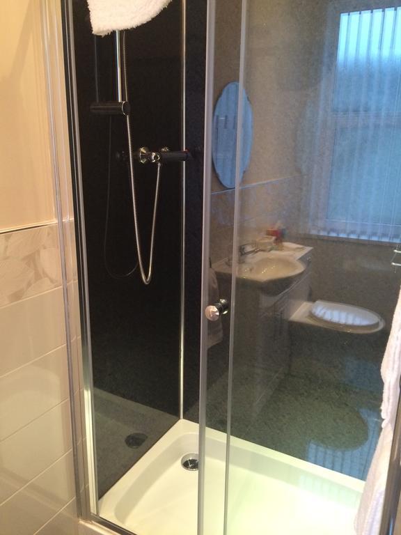 Bed and Breakfast Dawn Break Largs Zimmer foto